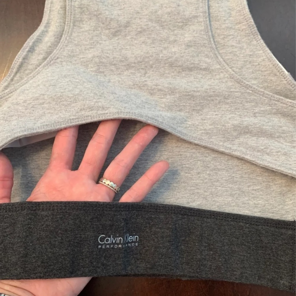 Calvin Klein M sports tank - Picture 4 of 4